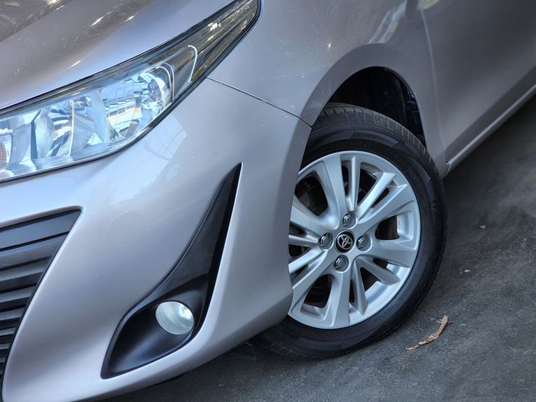 Toyota YARIS XL Sedan 1.5 Flex 16V 4p Aut.