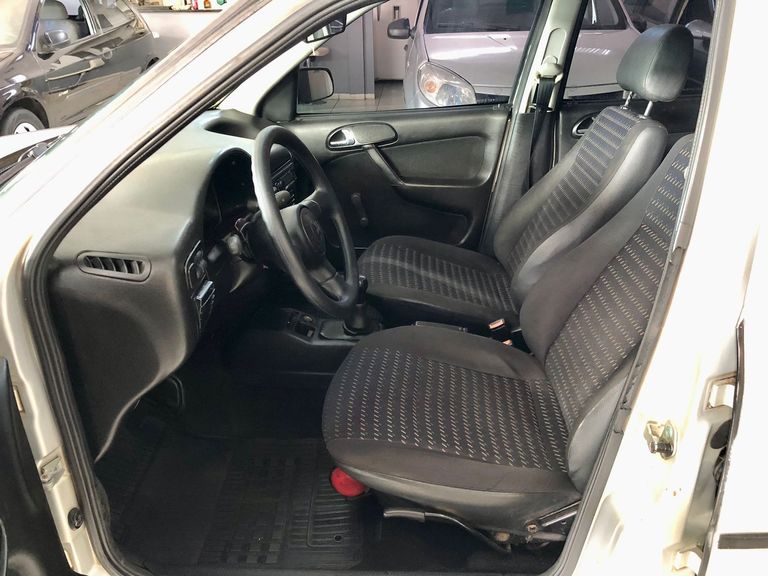 VolksWagen Gol City (Trend)/Titan 1.0 T. Flex 8V 4p