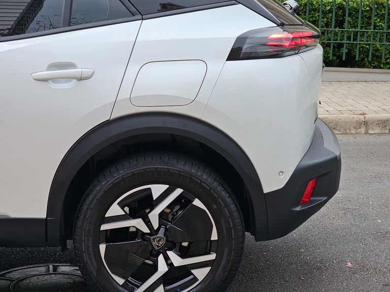 Peugeot 2008 Allure 1.0 Turbo Flex 5p Aut.