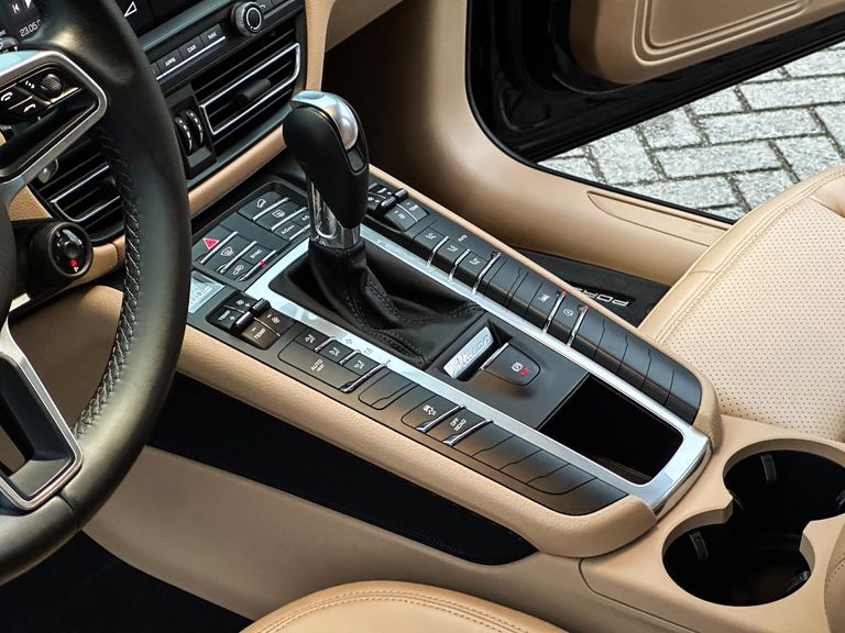 Porsche Macan 2.0 Turbo