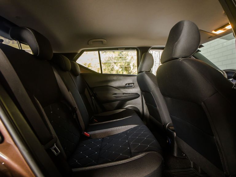 Nissan KICKS SV 1.6 16V FlexStar 5p Aut.