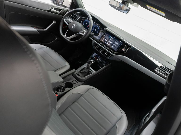 VolksWagen Nivus Highline 1.0 200 TSI Flex Aut.