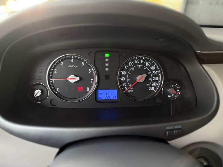 Hyundai AZERA GLS 3.3 V6 24V 4p Aut.
