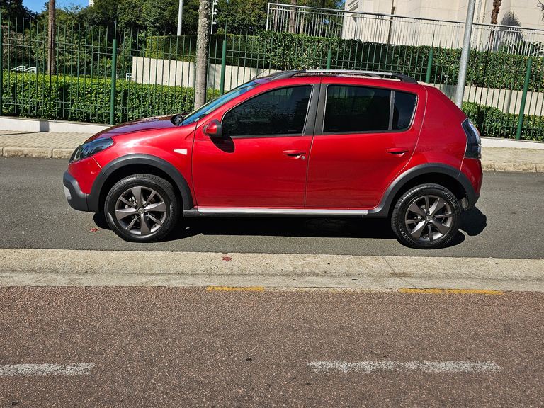 Renault SANDERO STEPWAY Hi-Flex 1.6 16V 5p Aut.