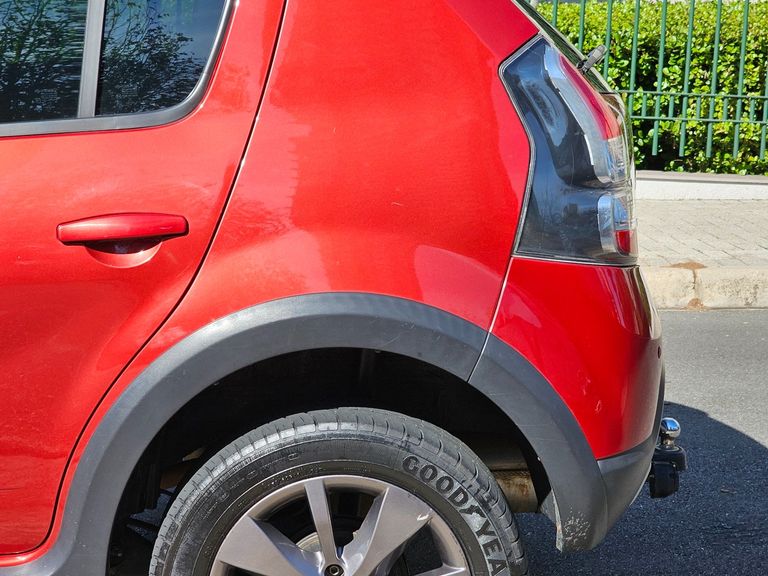 Renault SANDERO STEPWAY Hi-Flex 1.6 16V 5p Aut.