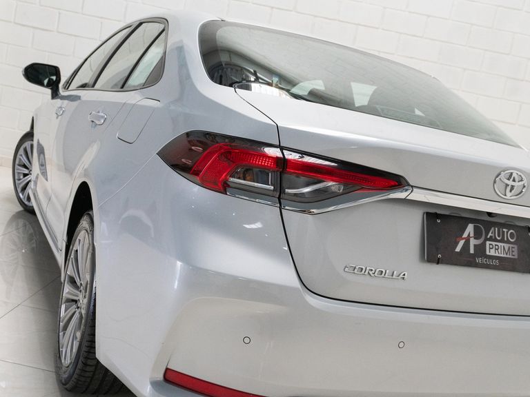 Toyota Corolla XEi 2.0 Flex 16V Aut.