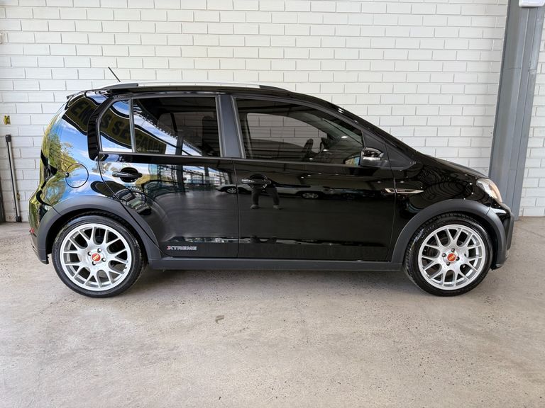 VolksWagen up! Xtreme 1.0 TSI Total Flex 12V 5p
