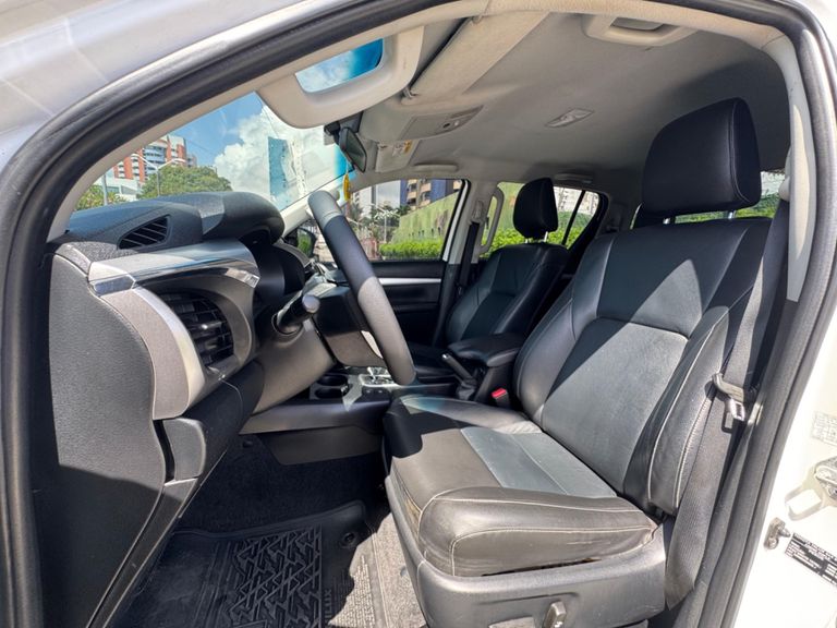 Toyota Hilux CD SRV 4x4 2.8 TDI Diesel Aut.