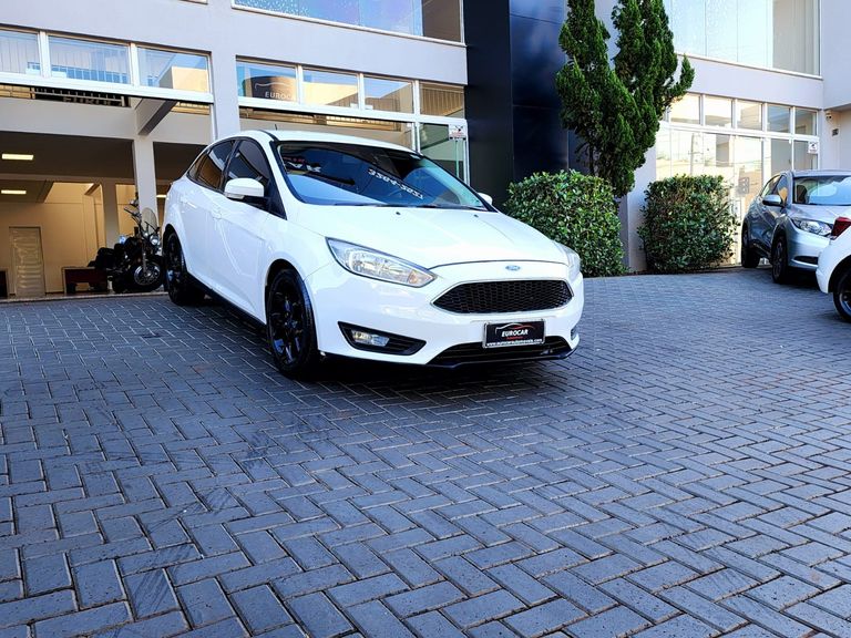 Ford Focus 2.0 16V/SE/SE Plus Flex 5p Aut.