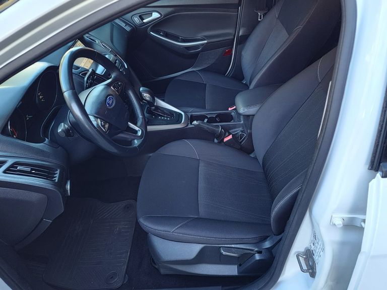 Ford Focus 2.0 16V/SE/SE Plus Flex 5p Aut.
