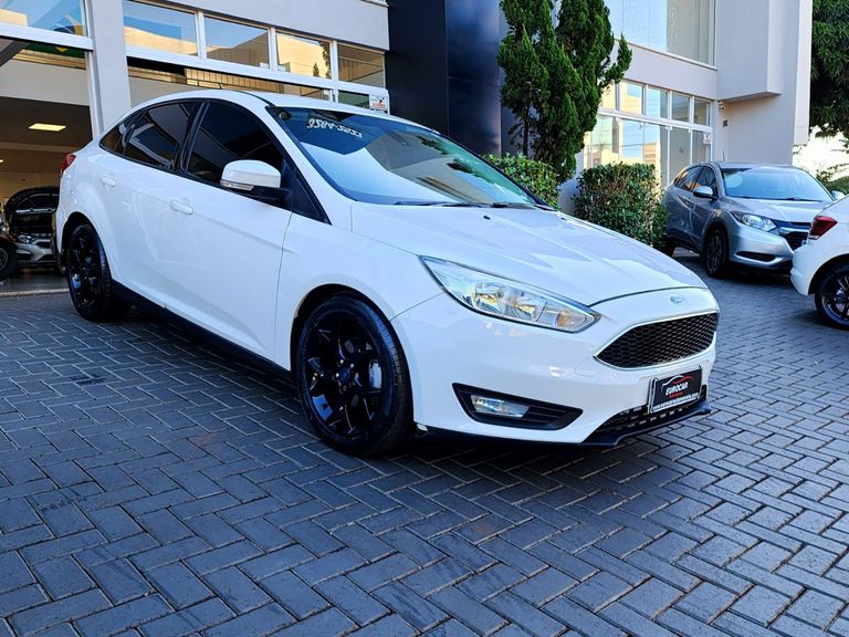 Ford Focus 2.0 16V/SE/SE Plus Flex 5p Aut.