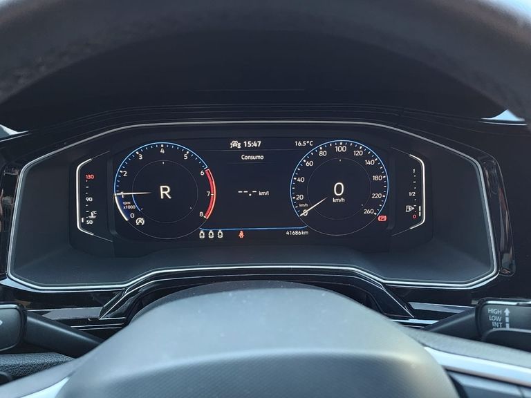VolksWagen Nivus Highline 1.0 200 TSI Flex Aut.