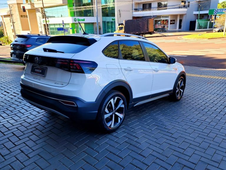 VolksWagen Nivus Highline 1.0 200 TSI Flex Aut.