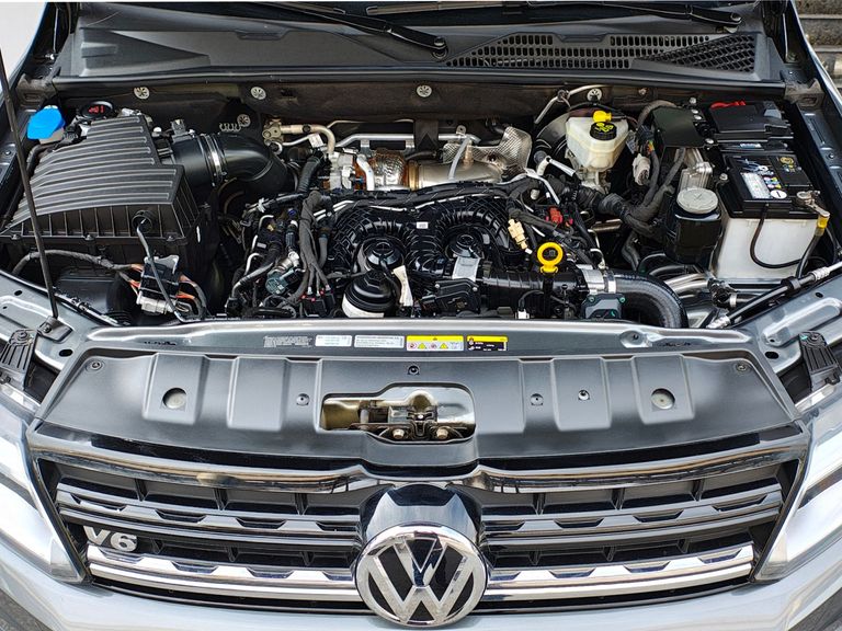 VolksWagen AMAROK Comfor. 3.0 V6 TDI 4x4 Dies. Aut.