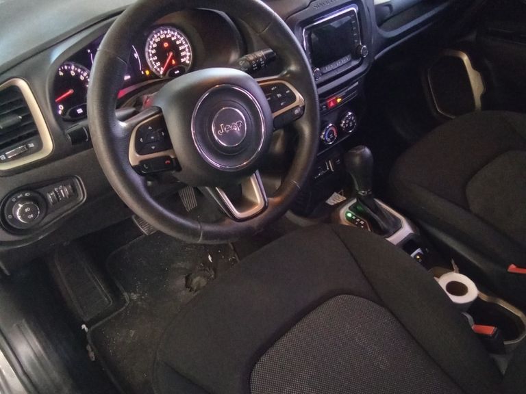 Jeep Renegade Sport 1.8 4x2 Flex 16V Aut.