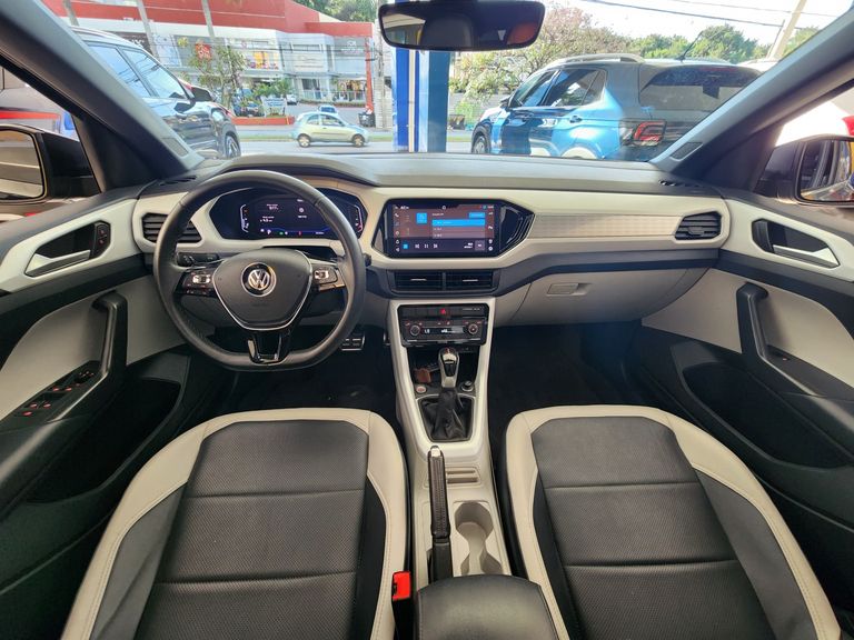 VolksWagen T-Cross Highline 1.4 TSI Flex 16V 5p Aut