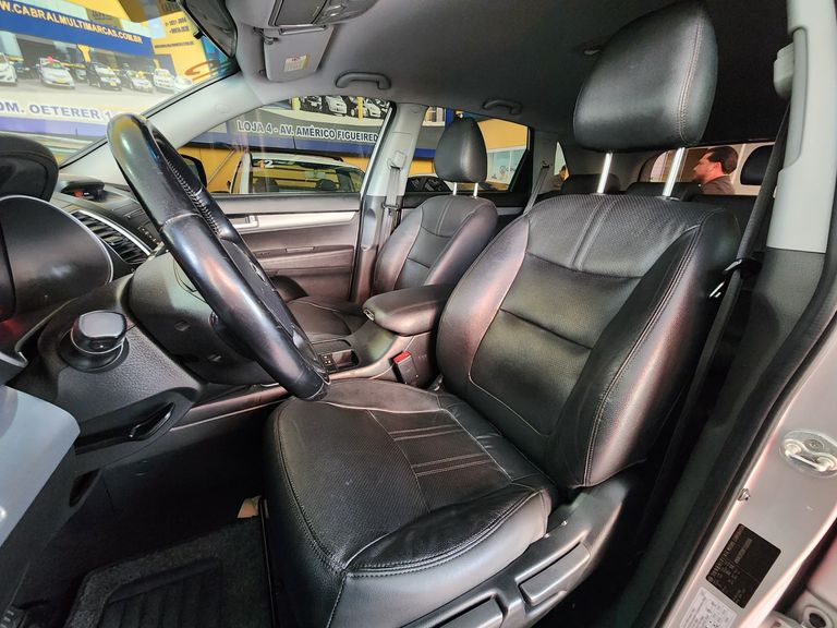 Kia Motors Sorento 2.4 16V 4x2 Aut.