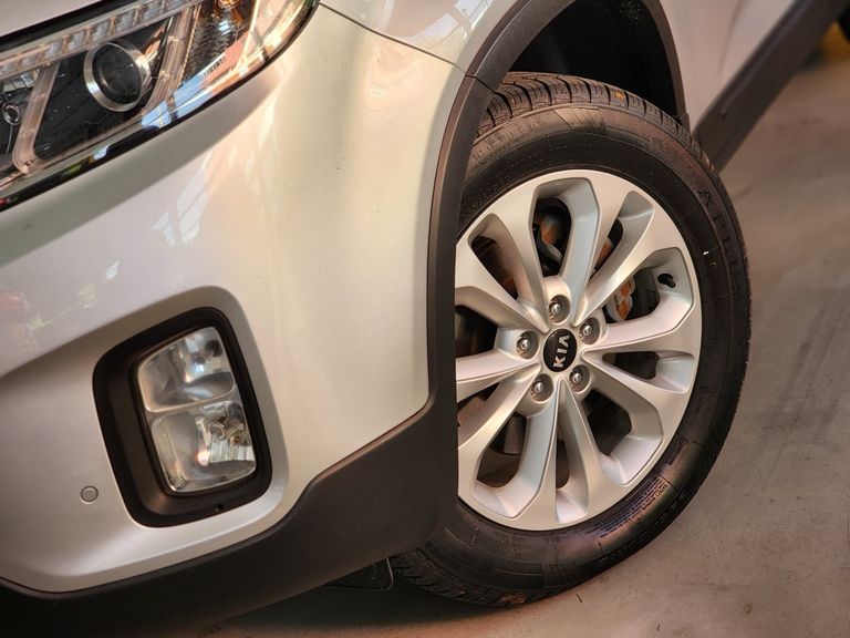 Kia Motors Sorento 2.4 16V 4x2 Aut.
