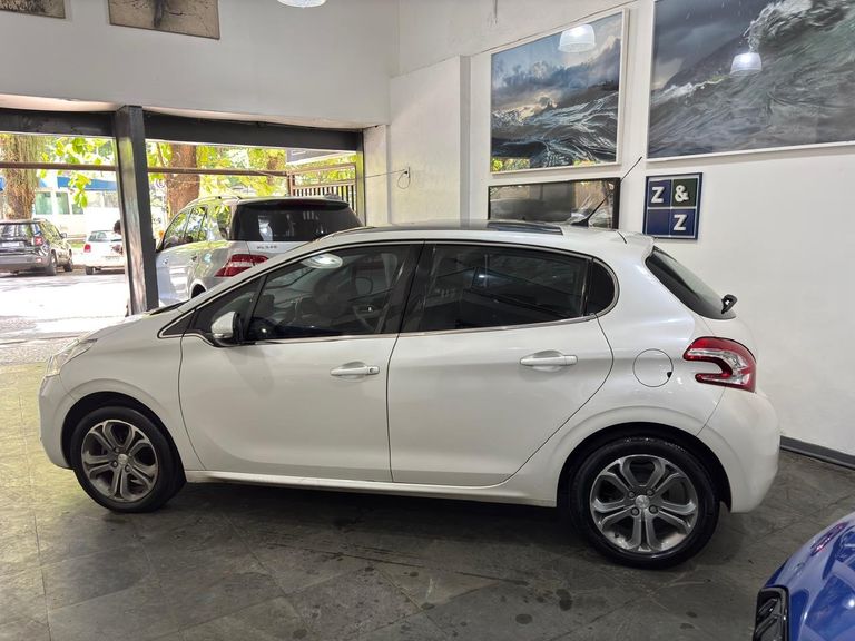 Peugeot 208 Griffe 1.6 Flex 16V 5p Mec.