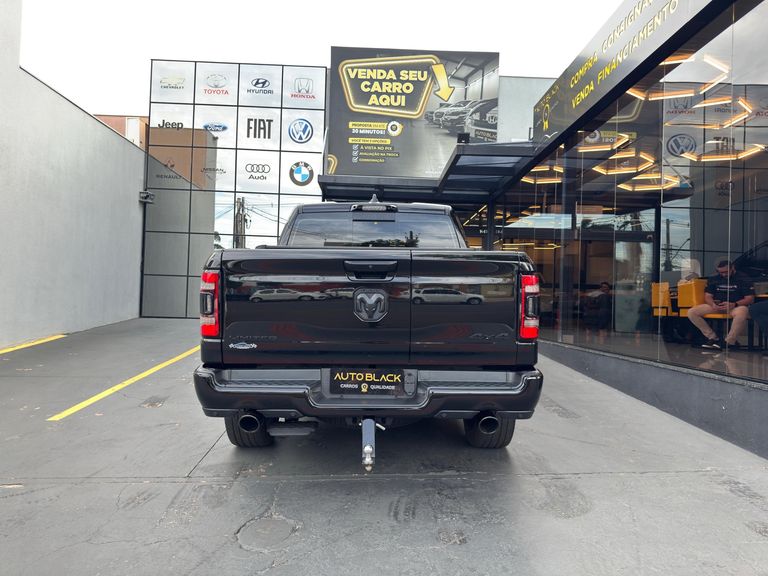 RAM 1500 LIMITED NIGHT EDITION 5.7 4x4 Aut.