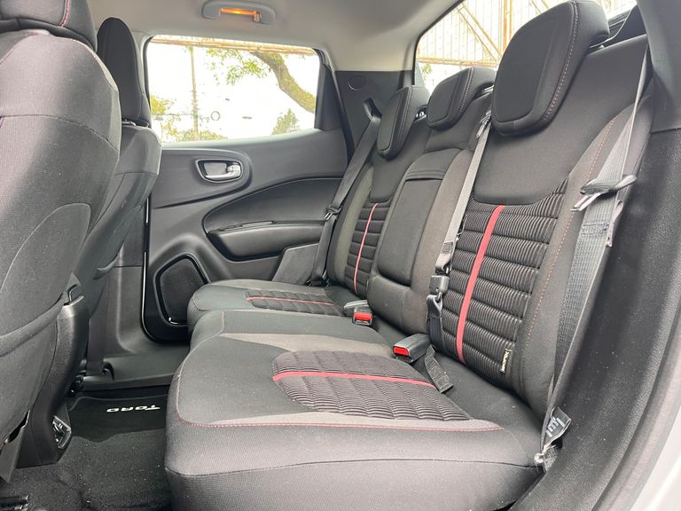 Fiat Toro Freedom 1.8 16V Flex Aut.