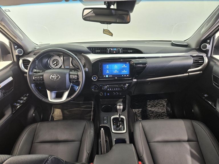 Toyota 2.8 D-4D TURBO DIESEL CD SRX 4X4 AUTOMÁTICO