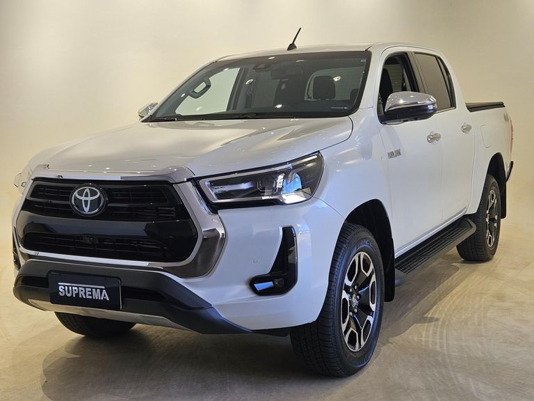 Toyota 2.8 D-4D TURBO DIESEL CD SRX 4X4 AUTOMÁTICO