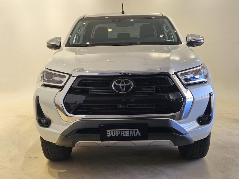 Toyota 2.8 D-4D TURBO DIESEL CD SRX 4X4 AUTOMÁTICO