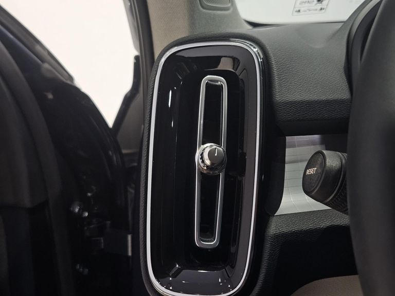 Volvo 1.5 T5 RECHARGE INSCRIPTION EXPRESSION GEARTRONIC