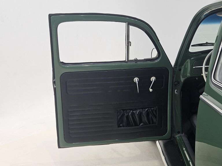 Volkswagen 1.3 8V GASOLINA 2P MANUAL