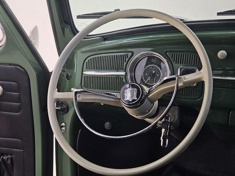 Volkswagen 1.3 8V GASOLINA 2P MANUAL