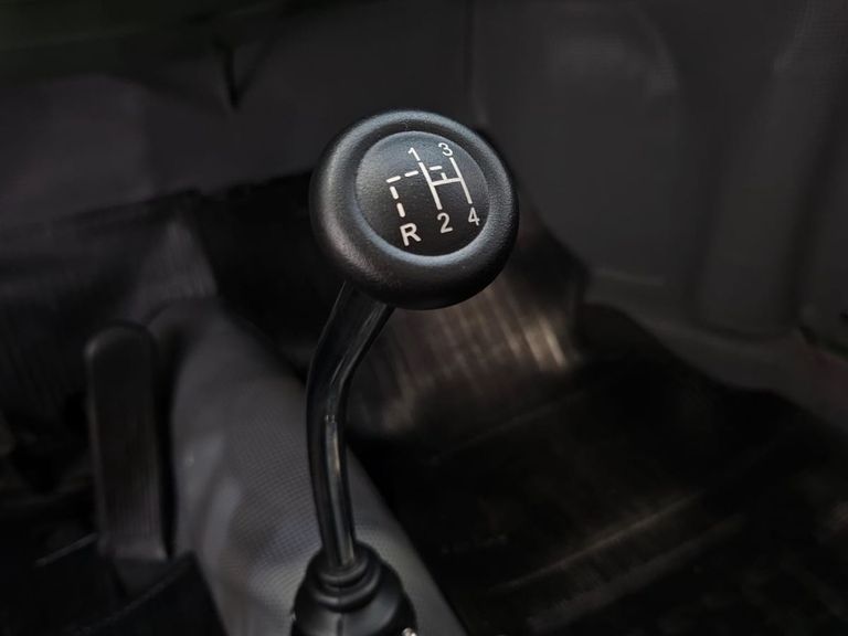 Volkswagen 1.3 8V GASOLINA 2P MANUAL