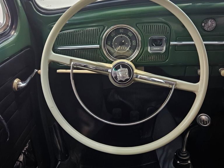 Volkswagen 1.3 8V GASOLINA 2P MANUAL