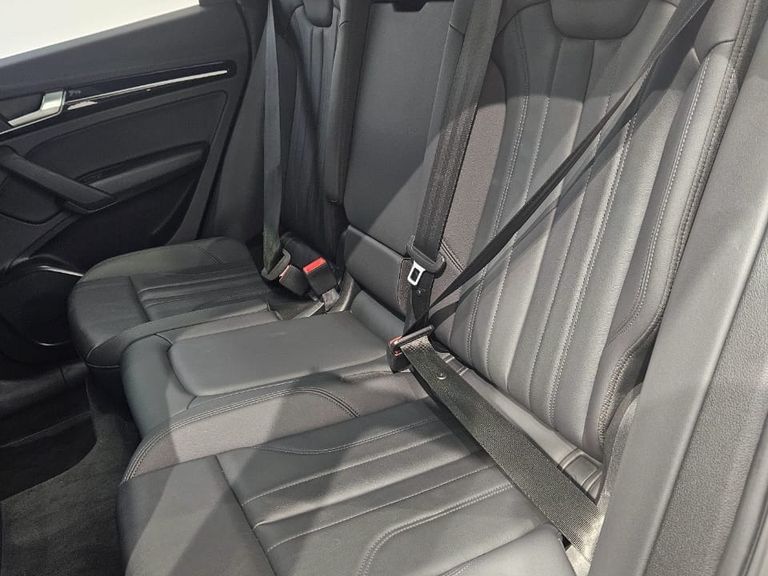 Audi Q5 Perf. Black 2.0 TFSIe S.Tr. Qt (Hib.)