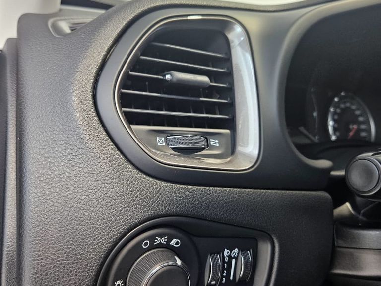 Jeep Renegade Sport T270 1.3 TB 4x2 Flex Aut.