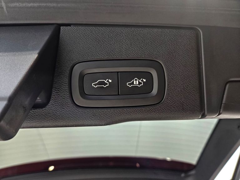 Volvo XC 60 T-5 INSCRIPTION 2.0 AWD 5p