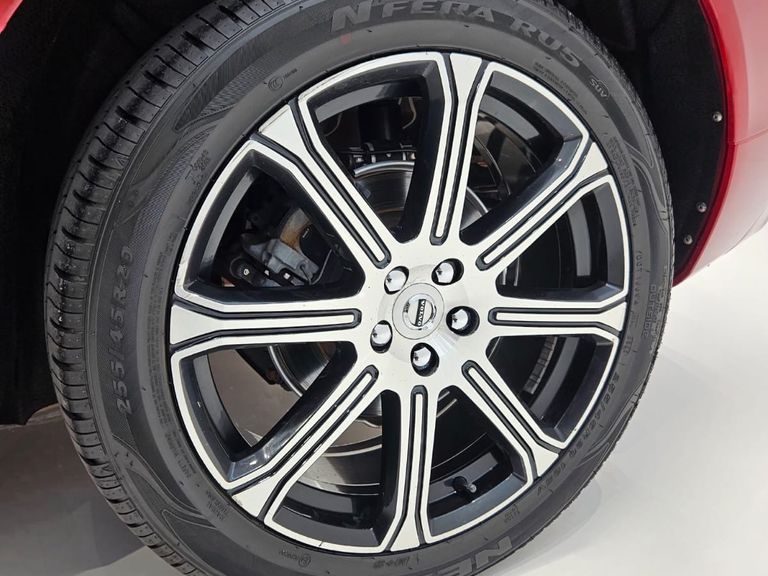 Volvo XC 60 T-5 INSCRIPTION 2.0 AWD 5p