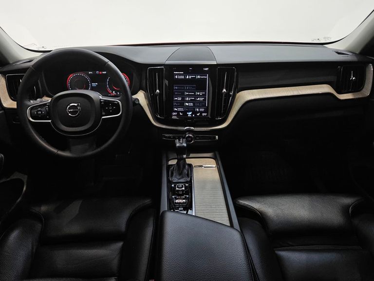 Volvo XC 60 T-5 INSCRIPTION 2.0 AWD 5p