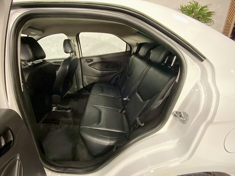 Ford Ka 1.5 Sedan TITANIUM 12V Flex 4p Aut.