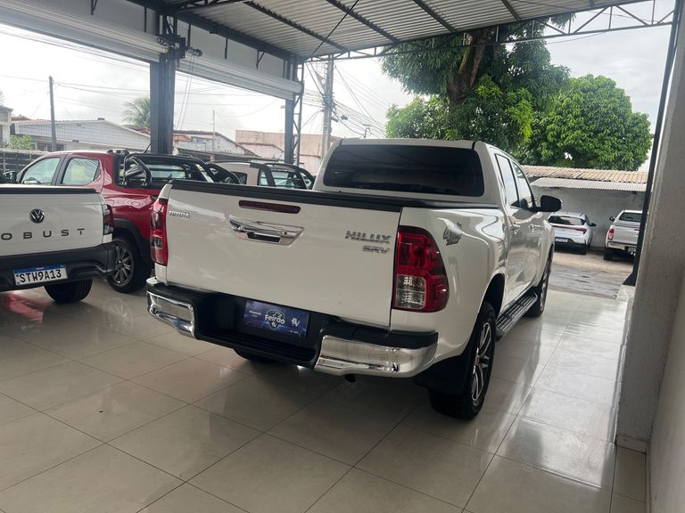 Toyota Hilux CD SRV 4x4 2.8 TDI Diesel Aut.