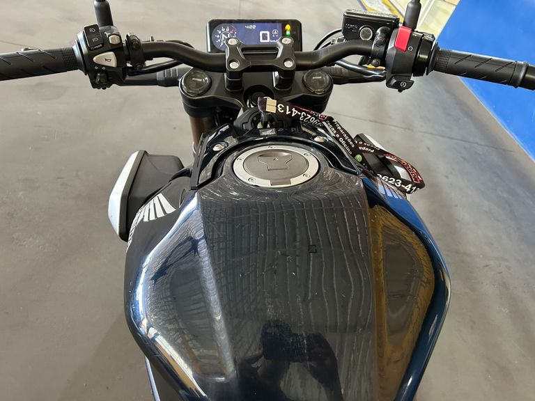 HONDA CB 650R
