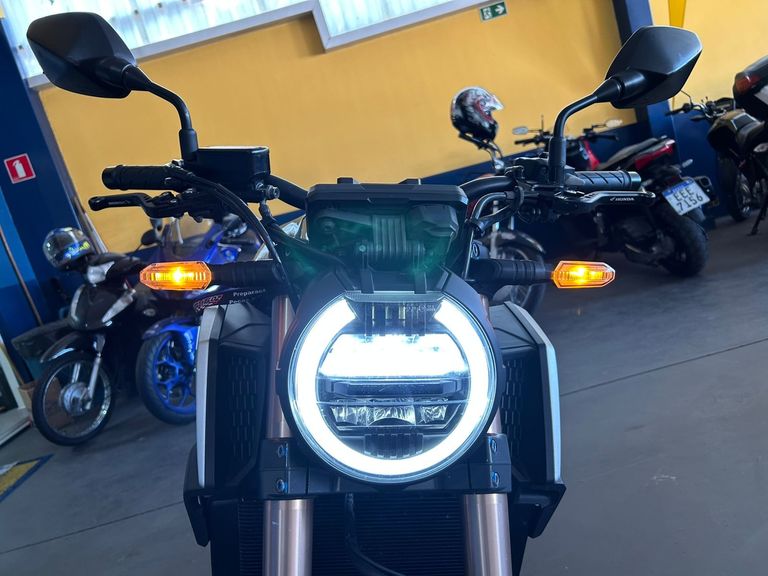 HONDA CB 650R