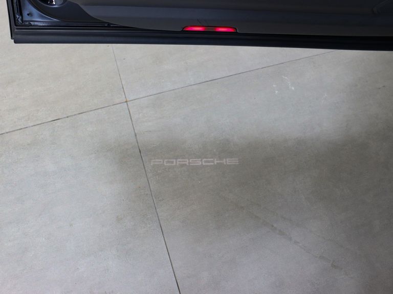 Porsche Cayenne E-Hybrid 3.0 V6 462cv