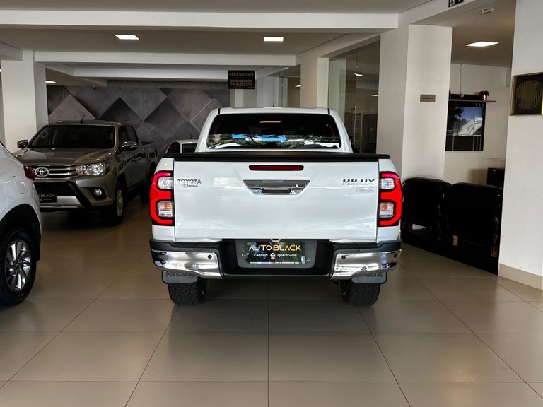 Toyota Hilux CD SRX 4x4 2.8 TDI 16V Diesel Aut.