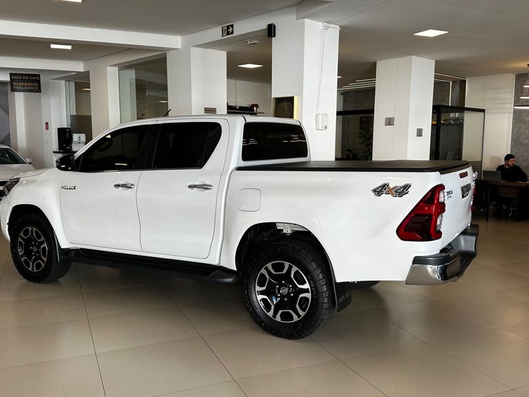 Toyota Hilux CD SRX 4x4 2.8 TDI 16V Diesel Aut.