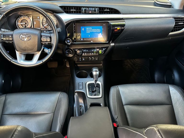 Toyota Hilux CD SRX 4x4 2.8 TDI 16V Diesel Aut.