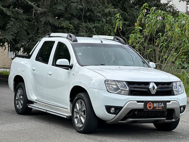 Renault DUSTER OROCH Dyna. 2.0 Flex 16V Aut.