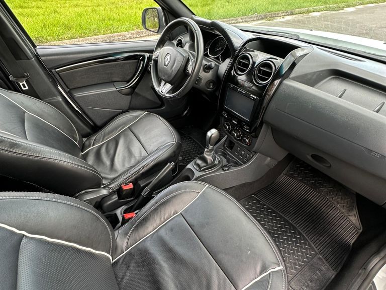 Renault DUSTER OROCH Dyna. 2.0 Flex 16V Aut.