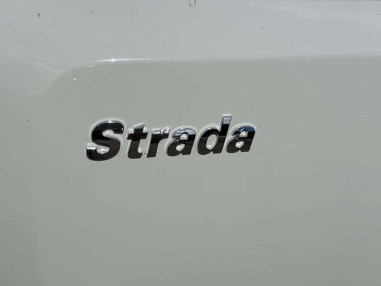 Fiat Strada Freedom 1.4 Flex 8V CS
