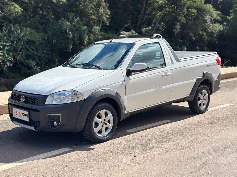 Fiat Strada Freedom 1.4 Flex 8V CS